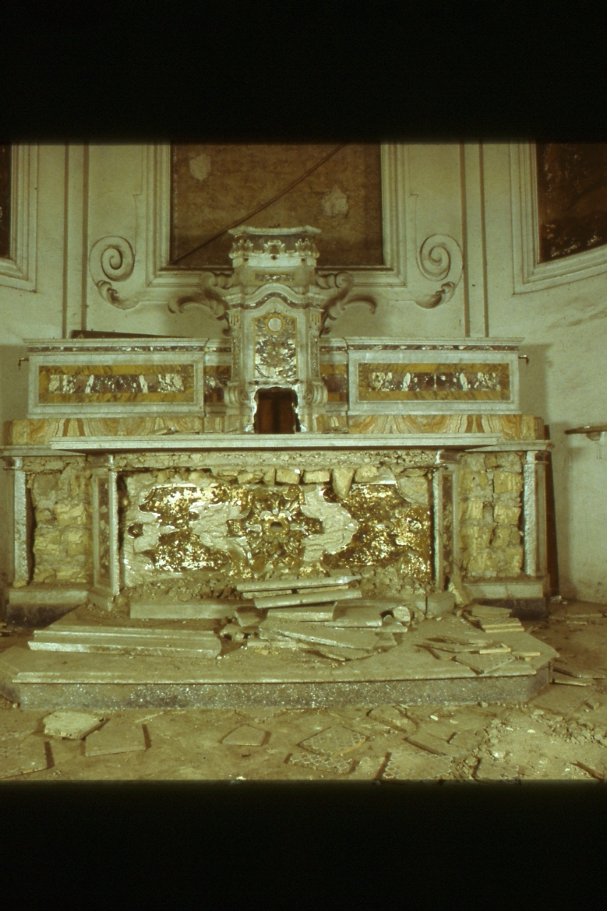 altare, frammento di Battimelli Cristoforo, Granucci Bartolomeo, De Martino Gennaro (secondo quarto sec. XVIII)