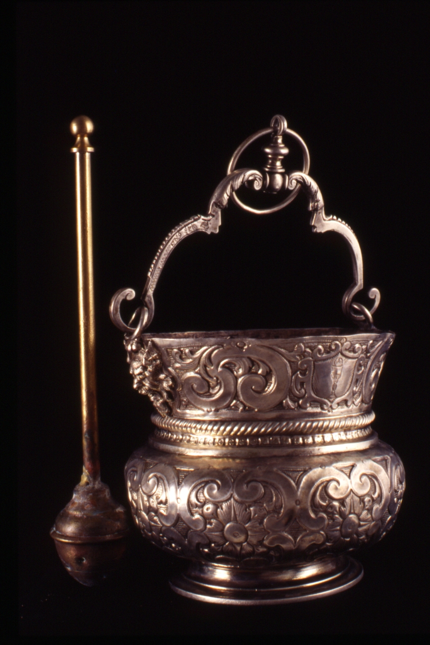 secchiello per l'acqua benedetta di Simoli Gaetano (seconda metà sec. XVIII)