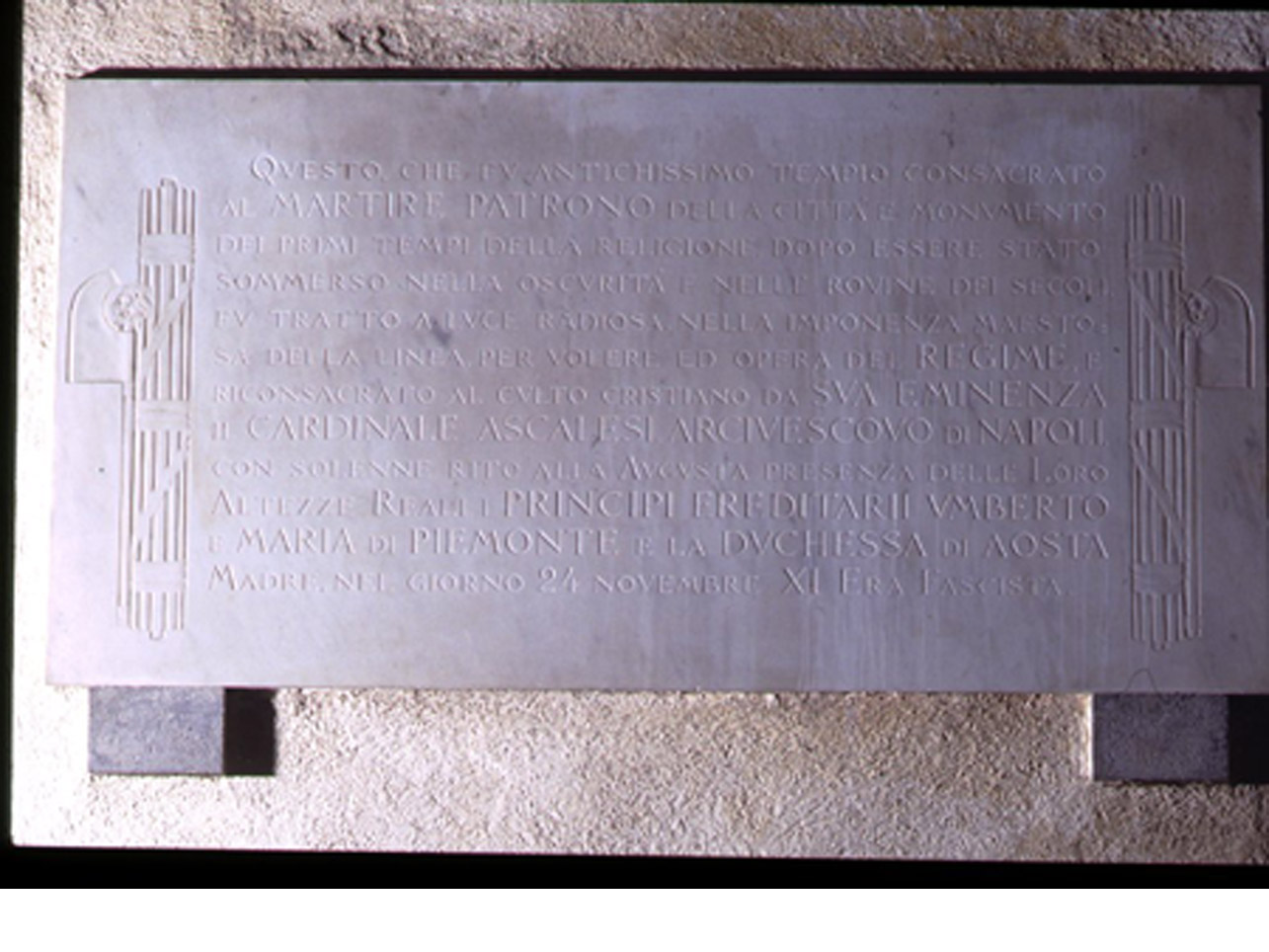 lapide commemorativa - bottega napoletana (metà sec. XX)