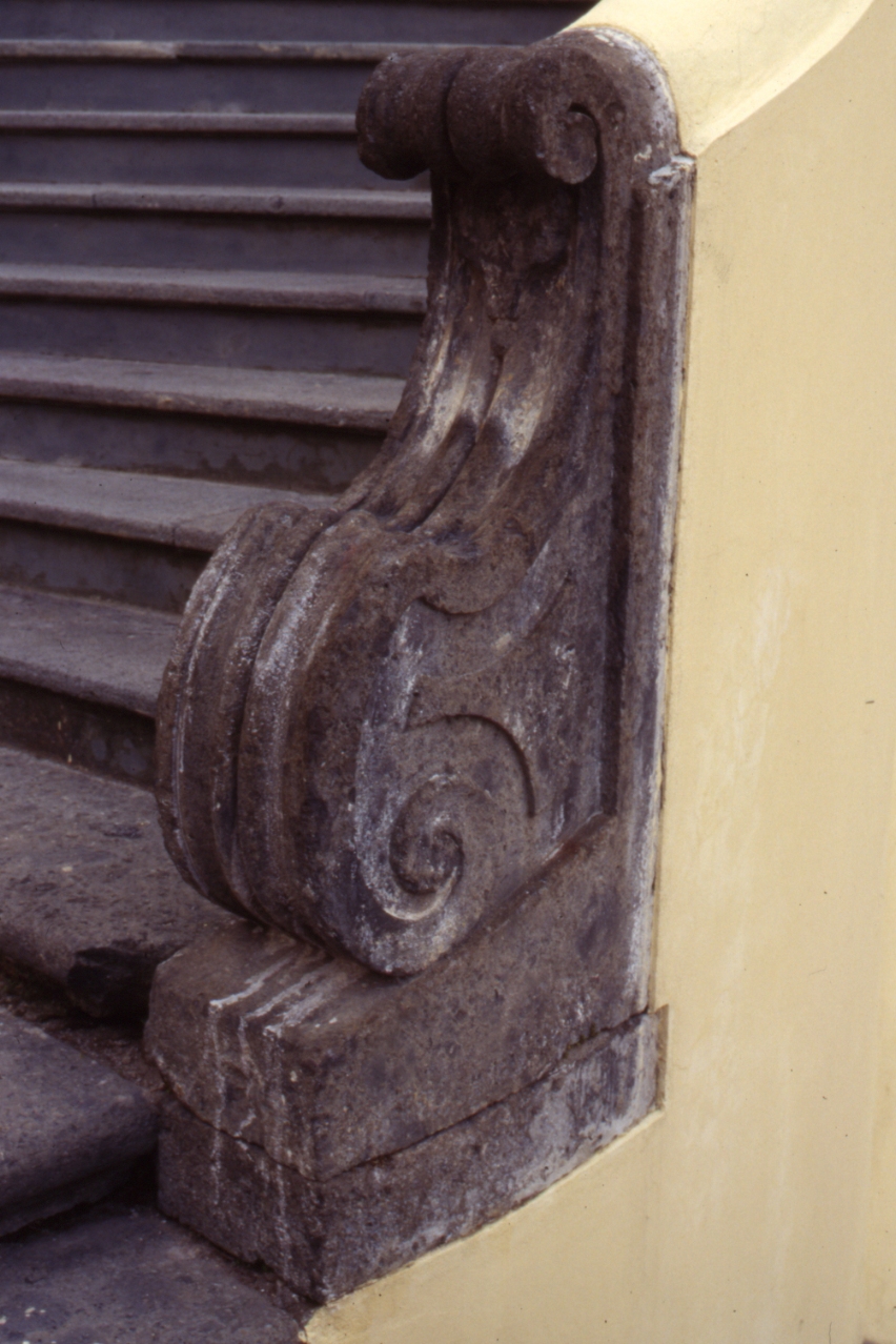 decorazione plastica - bottega napoletana (prima metà sec. XVIII)