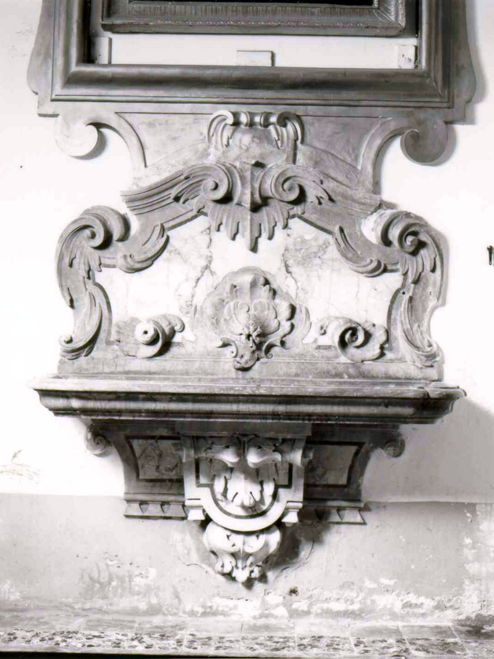 lavabo da sacrestia di Sanfelice Ferdinando (secondo quarto sec. XVIII)