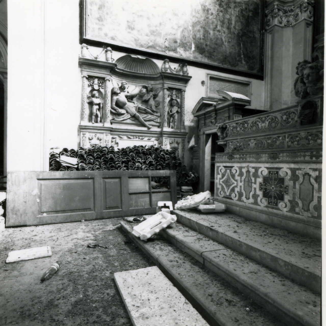 monumento funebre di Merliano Giovanni detto Giovanni da Nola (sec. XVI)