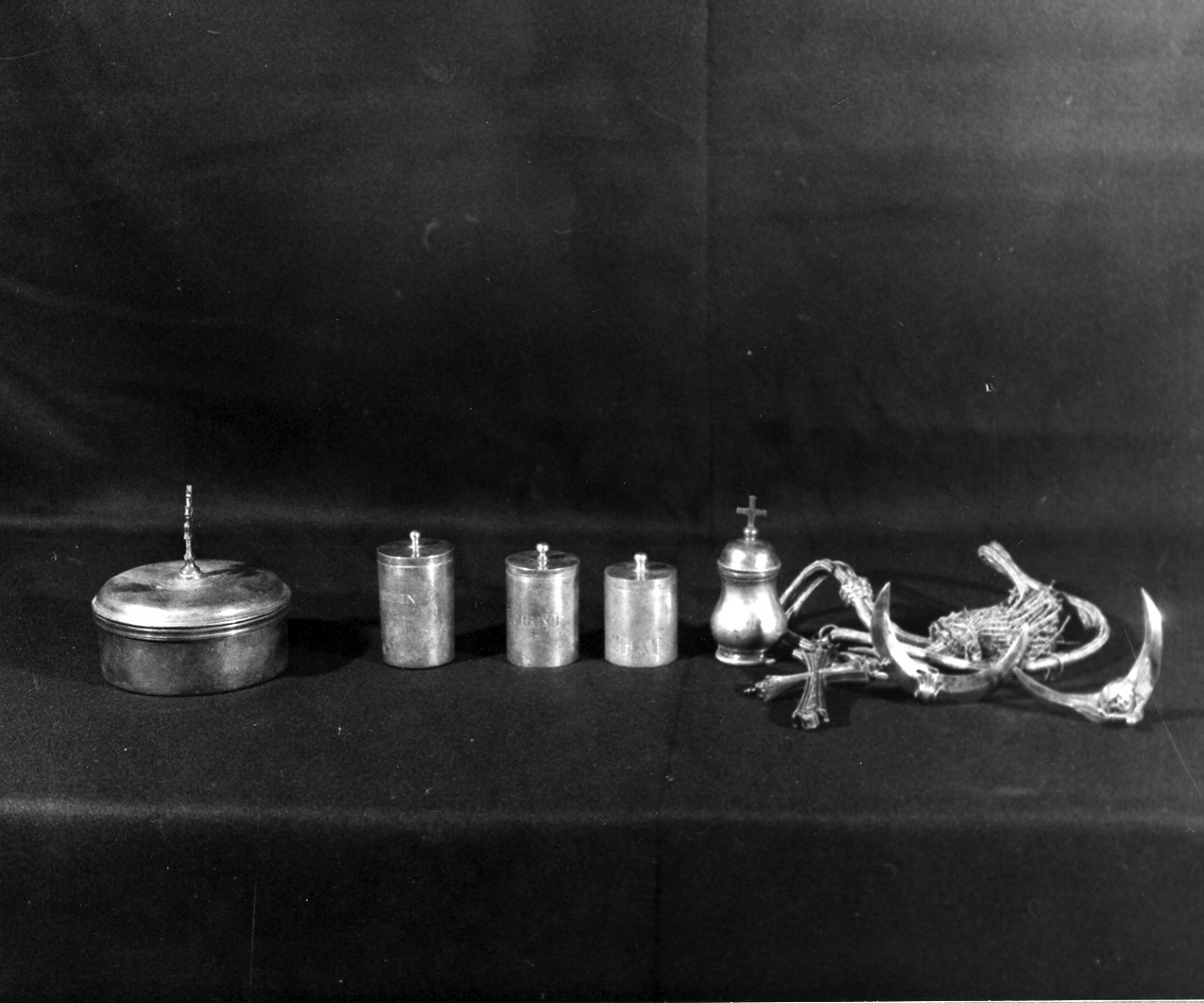 vasetto - bottega napoletana (seconda metà sec. XIX)