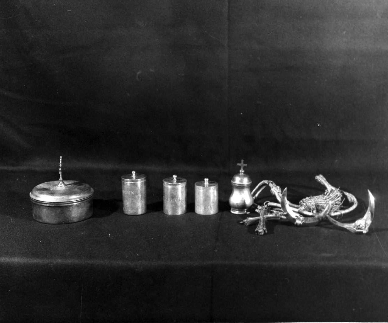 vasetto - bottega napoletana (seconda metà sec. XIX)