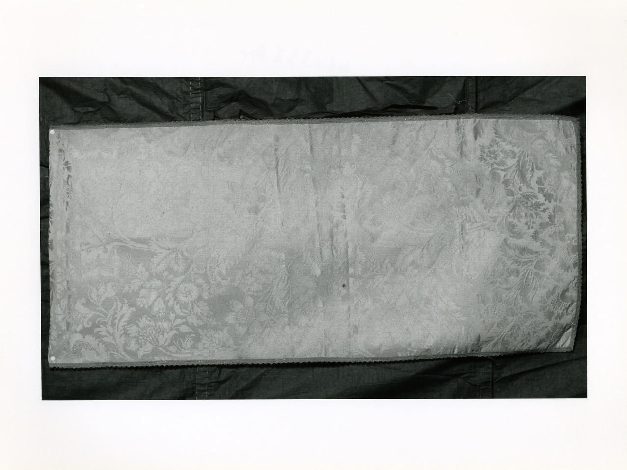 velo omerale - manifattura napoletana (seconda metà sec. XIX)