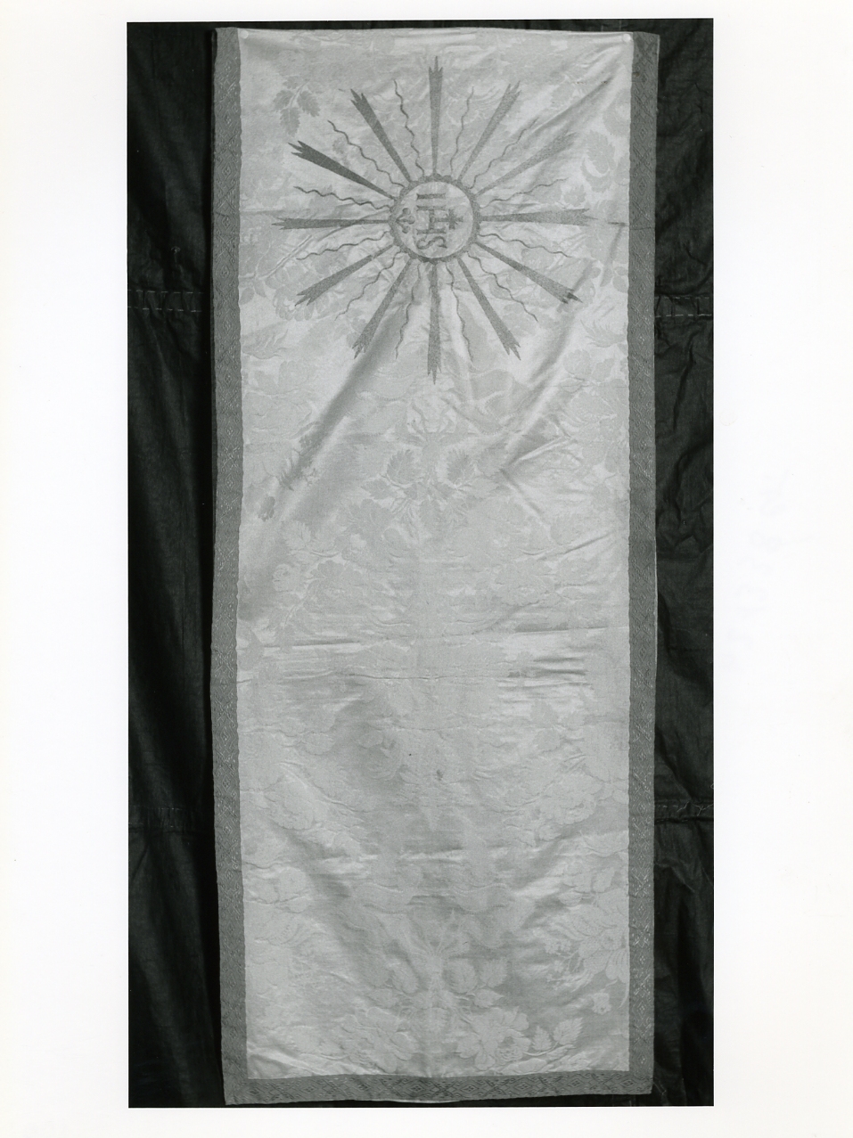 velo omerale - manifattura napoletana (seconda metà sec. XIX)