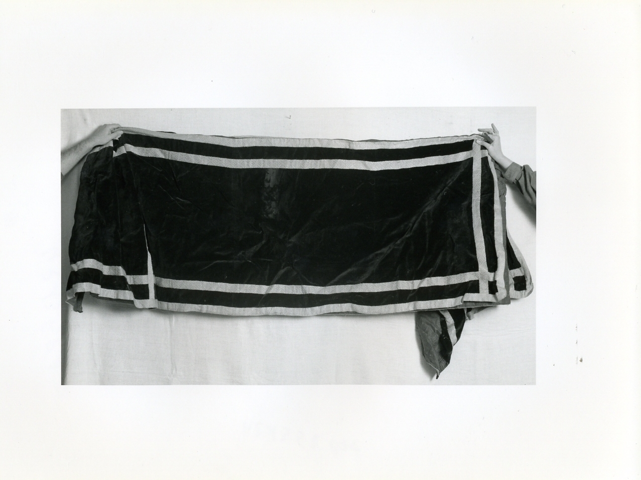 paramento liturgico - manifattura napoletana (seconda metà sec. XIX)