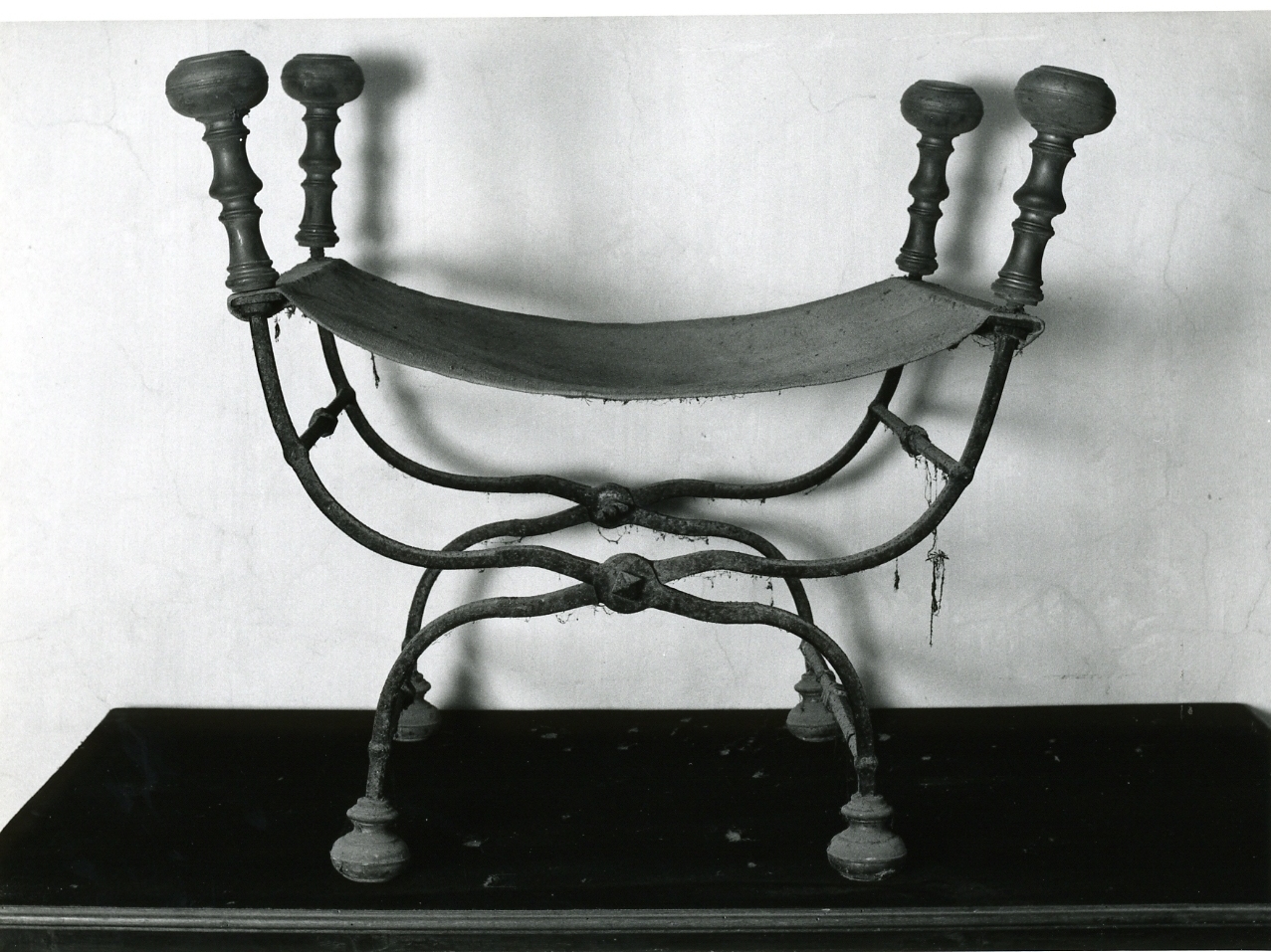 faldistorio pieghevole - bottega napoletana (inizio sec. XIX)