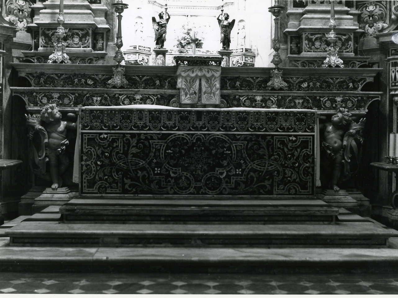 altare maggiore di Mozzetti Pietro, Mozzetti Giuseppe (terzo quarto sec. XVII)