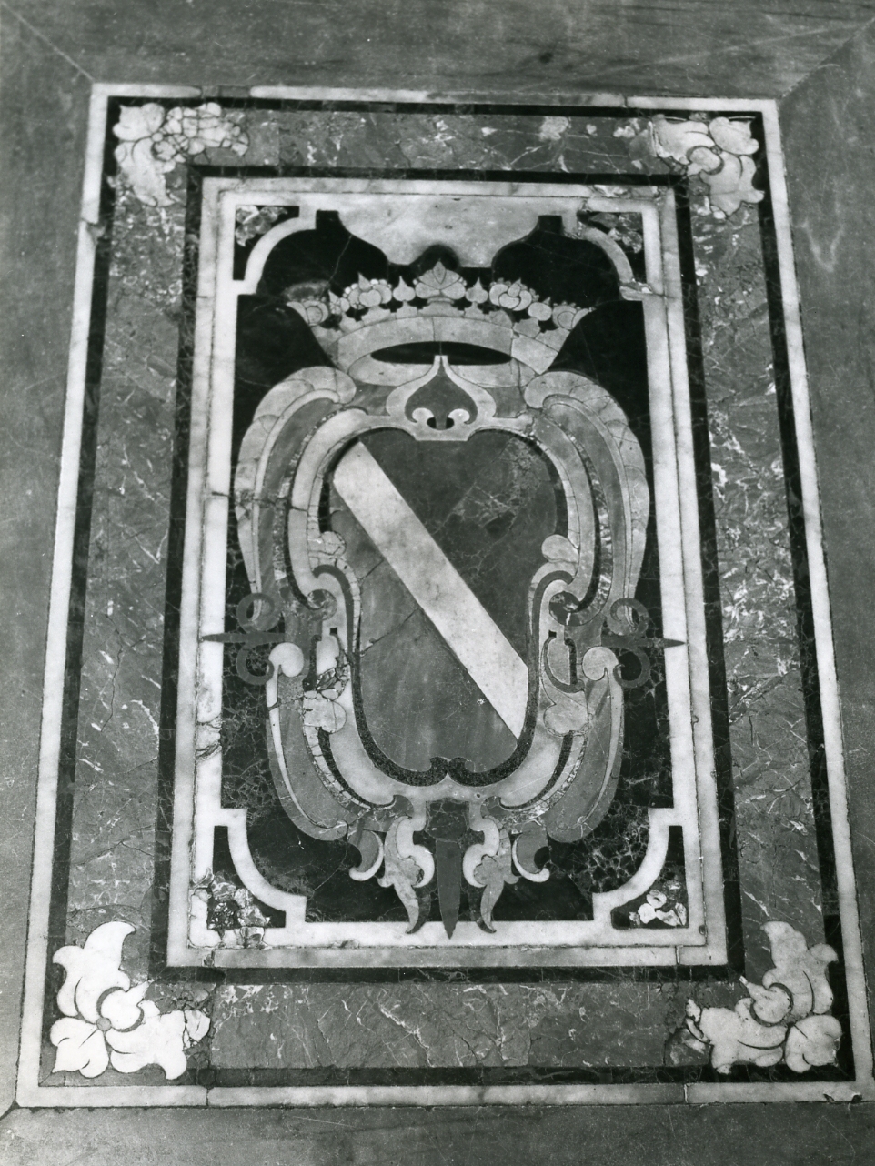 lapide, serie - bottega napoletana (seconda metà sec. XVII)