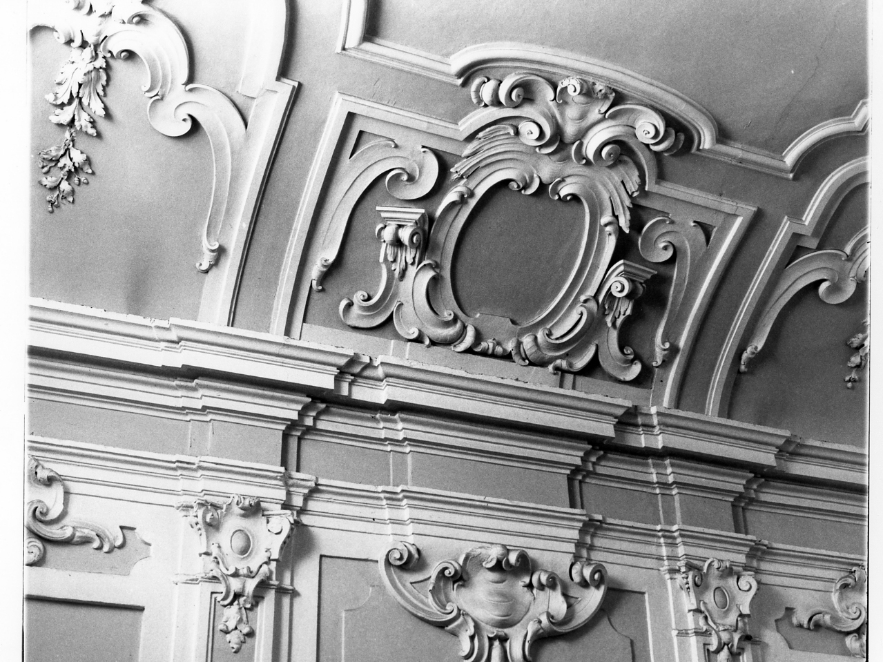 decorazione plastica - bottega napoletana (metà sec. XVIII)