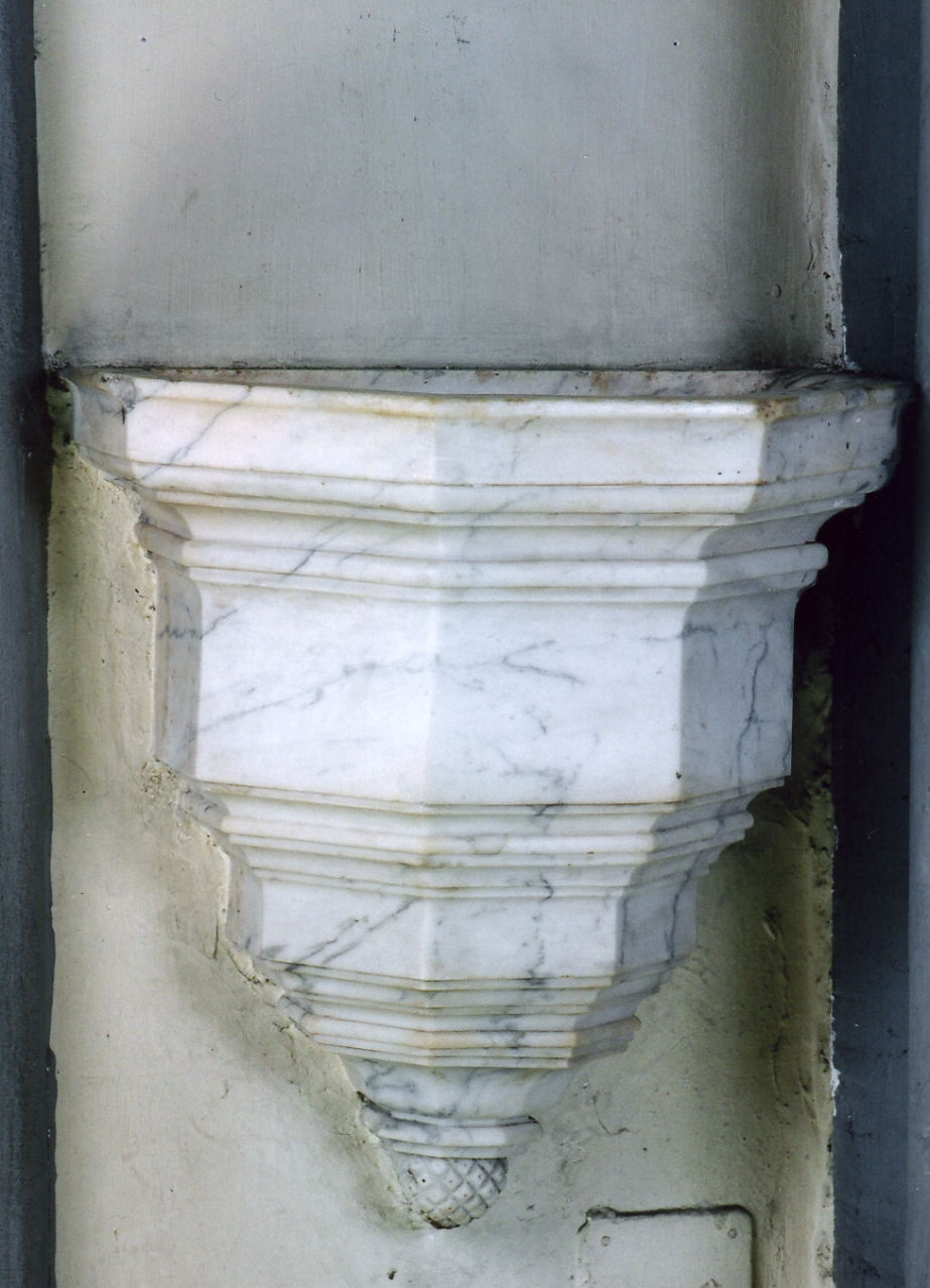 acquasantiera, serie - bottega napoletana (prima metà sec. XX)