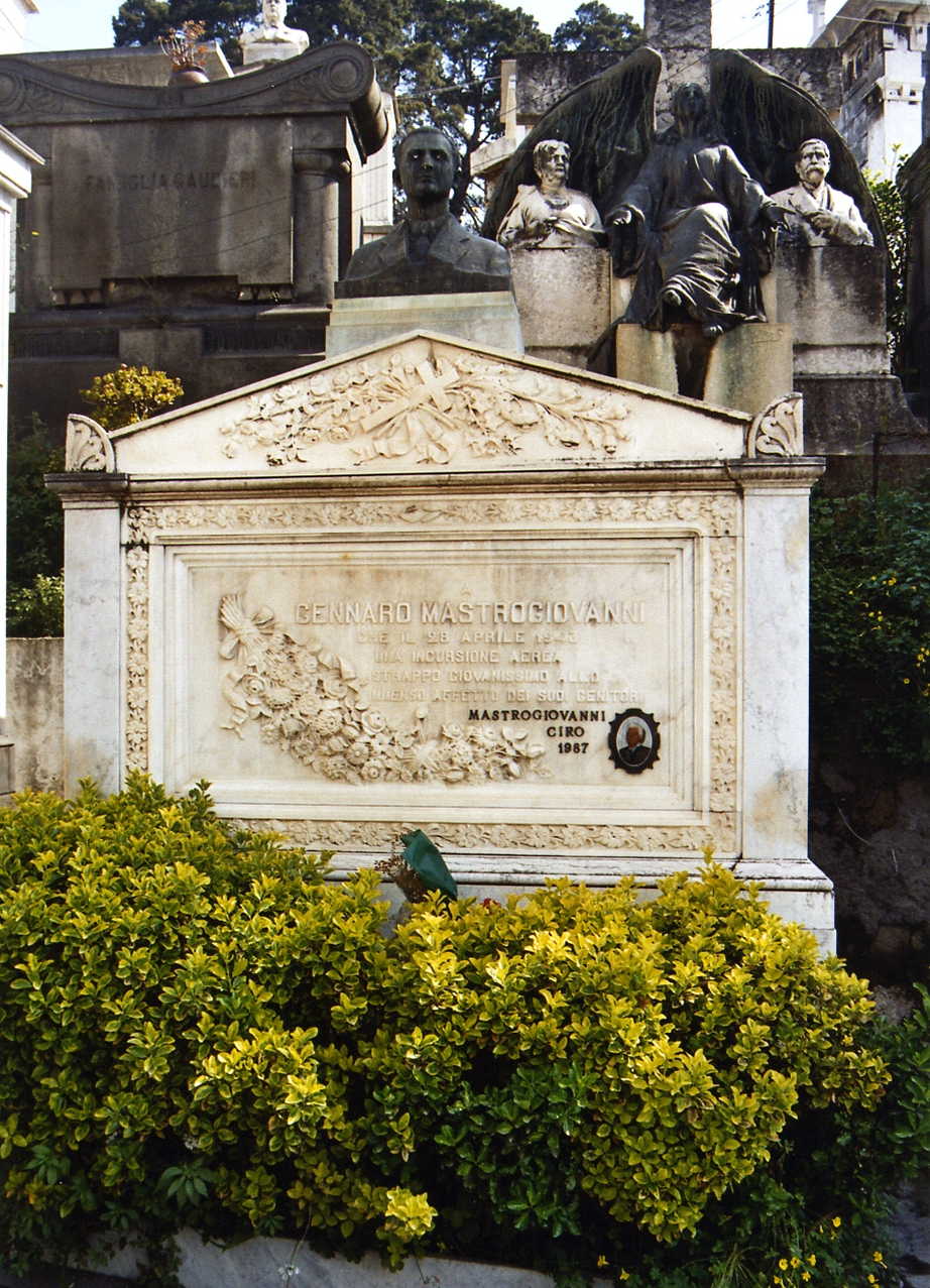 monumento funebre di Monaco Saverio (sec. XX)