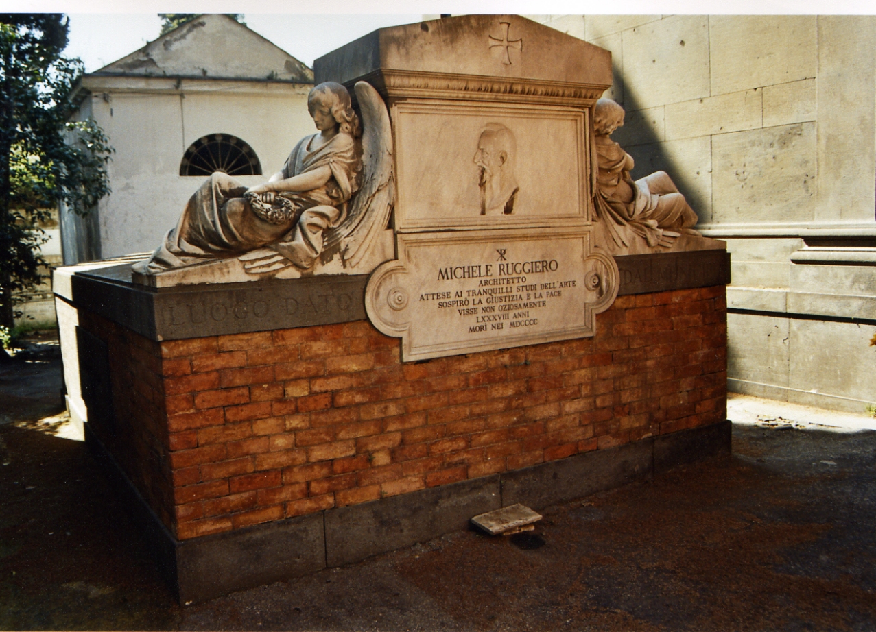 monumento funebre di Solari Tommaso (maniera) (sec. XX)