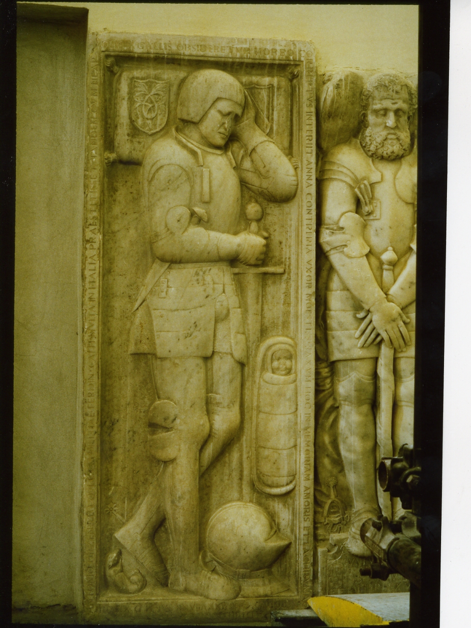 lastra tombale - bottega napoletana (sec. XVI)