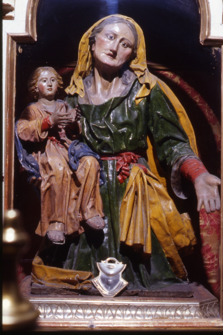 Maria Vergine bambina e Sant'Anna (gruppo scultoreo, elemento d'insieme) - bottega napoletana (prima metà sec. XIX)