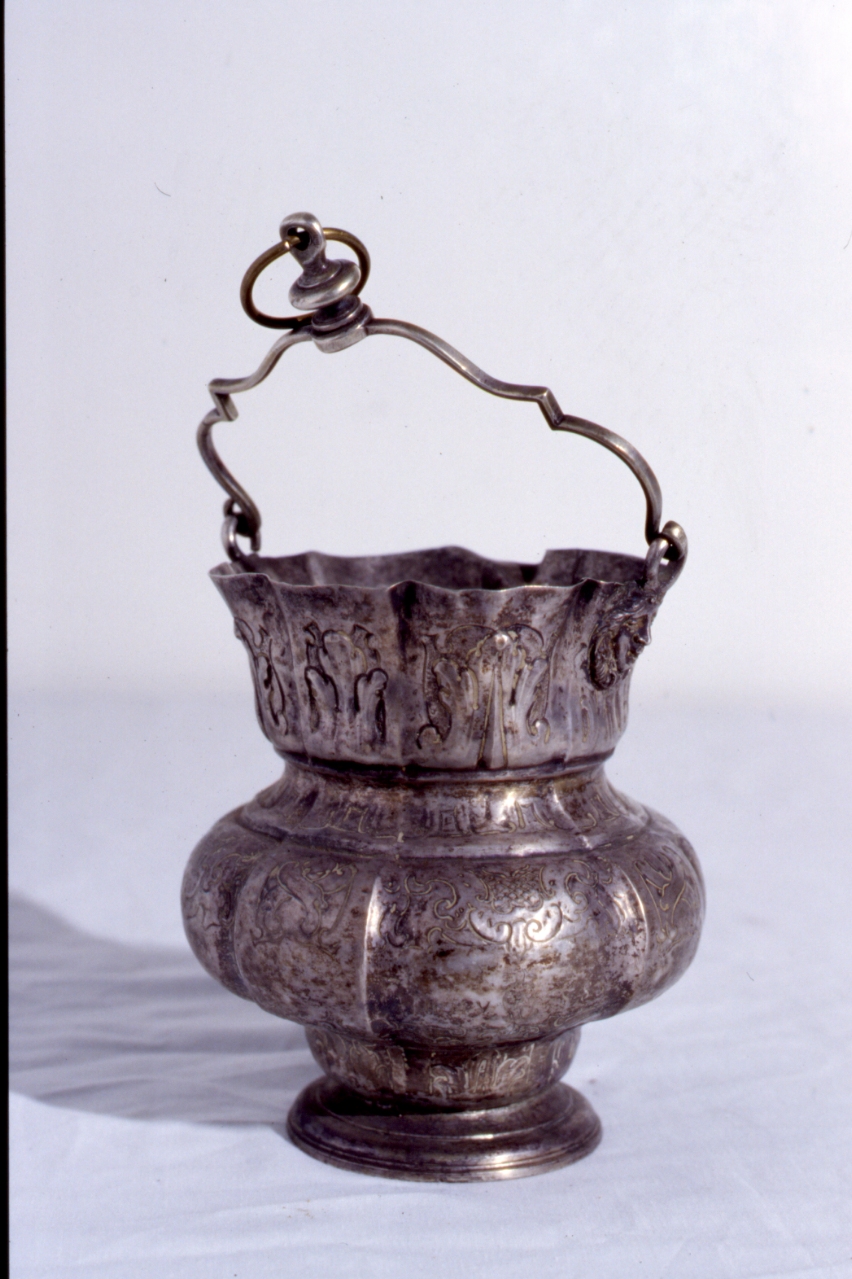 secchiello per l'acqua benedetta - bottega napoletana (prima metà sec. XVIII)