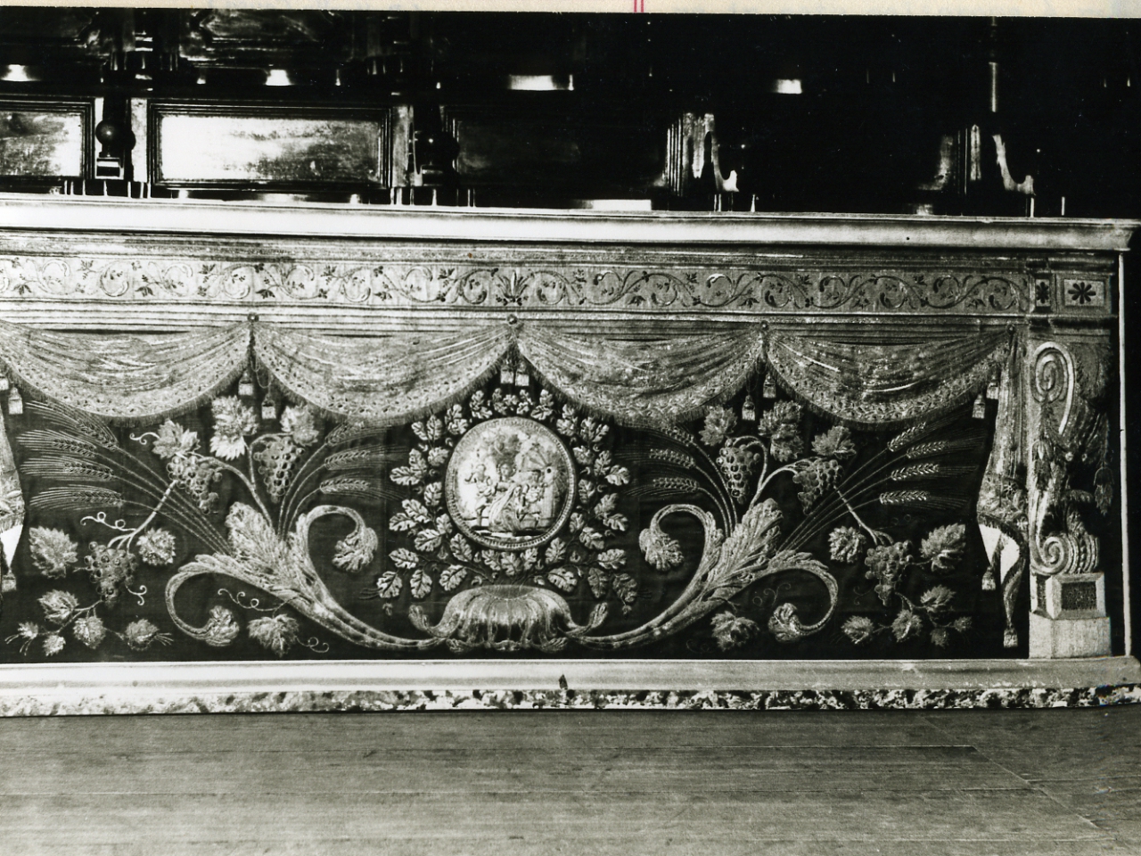 paliotto - manifattura napoletana (metà sec. XVIII)