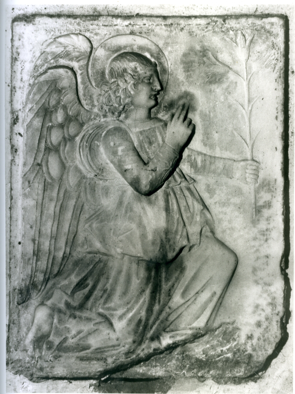 ANGELO ANNUNCIANTE (RILIEVO, ELEMENTO D'INSIEME) - AMBITO NAPOLETANO (Seconda metà sec. XV)