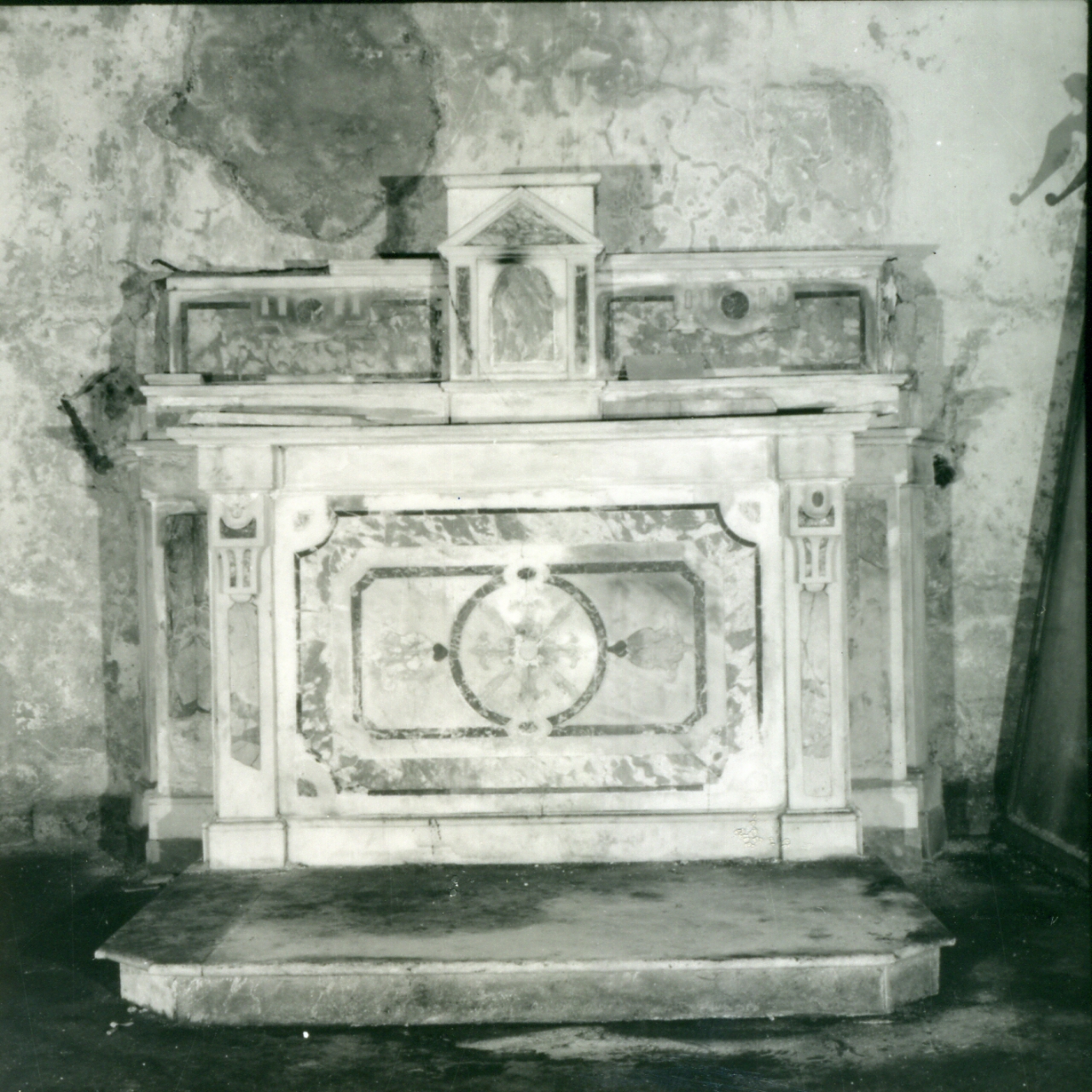 ALTARE - BOTTEGA NAPOLETANA (Metà sec. XIX)