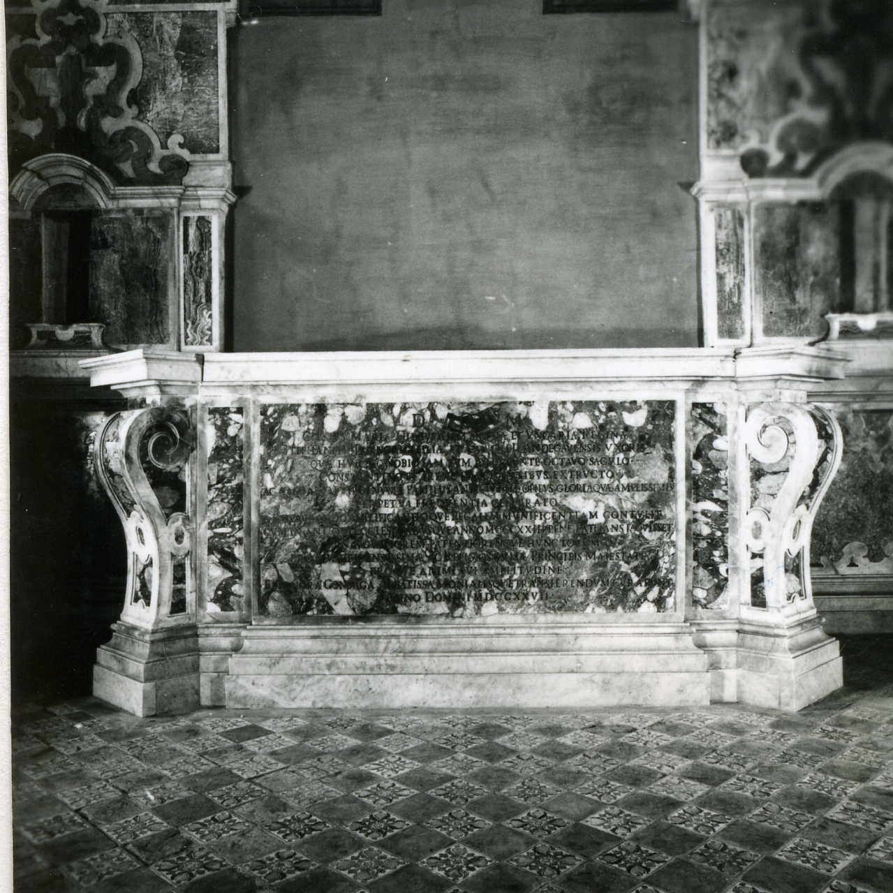 MONUMENTO SEPOLCRALE, FRAMMENTO (SECONDO QUARTO sec. XVIII)