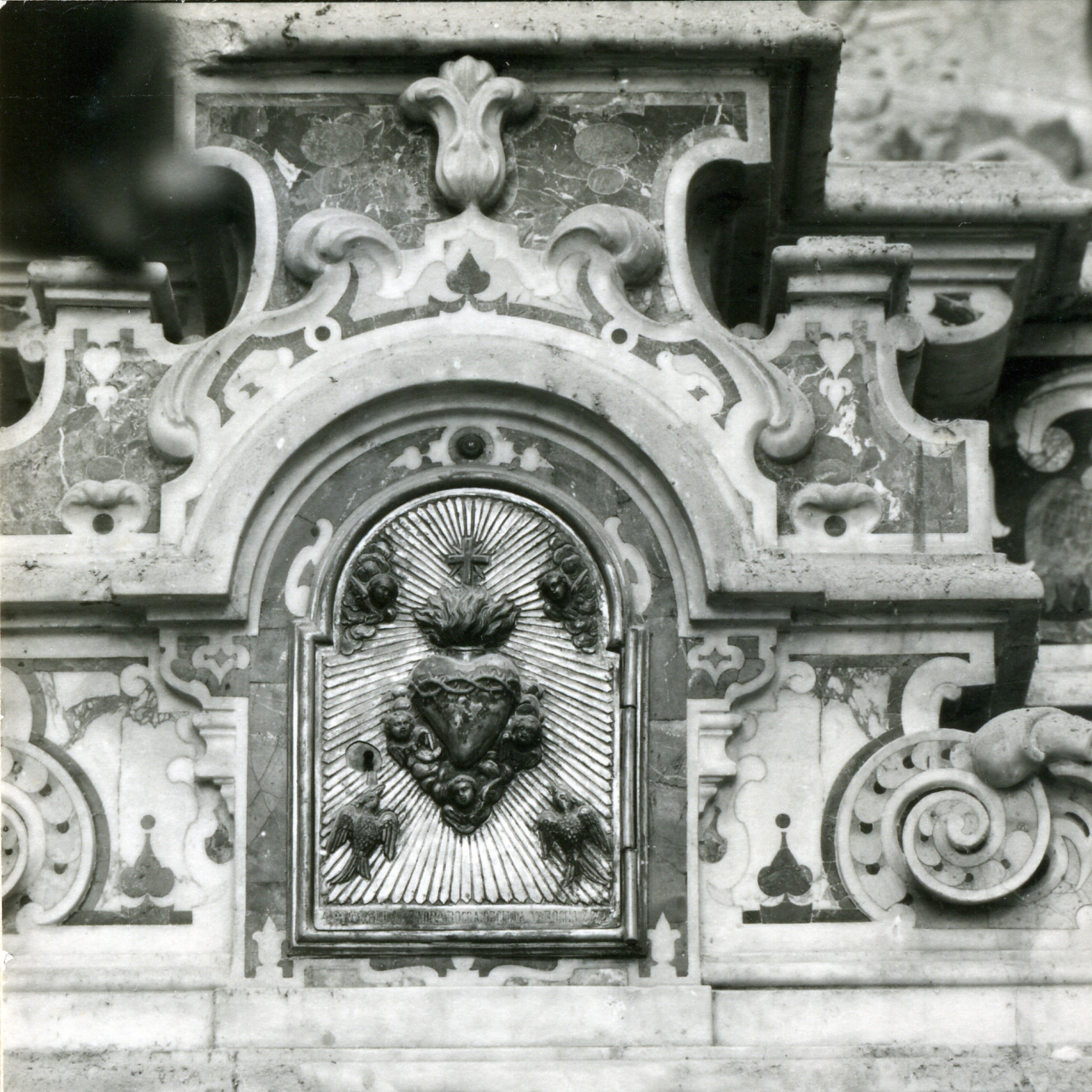Sacro Cuore di Gesù (sportello di tabernacolo, elemento d'insieme) - bottega napoletana (sec. XIX)