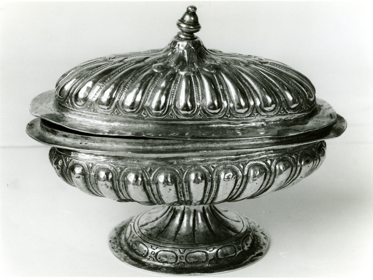 navicella portaincenso - bottega napoletana (sec. XVII)