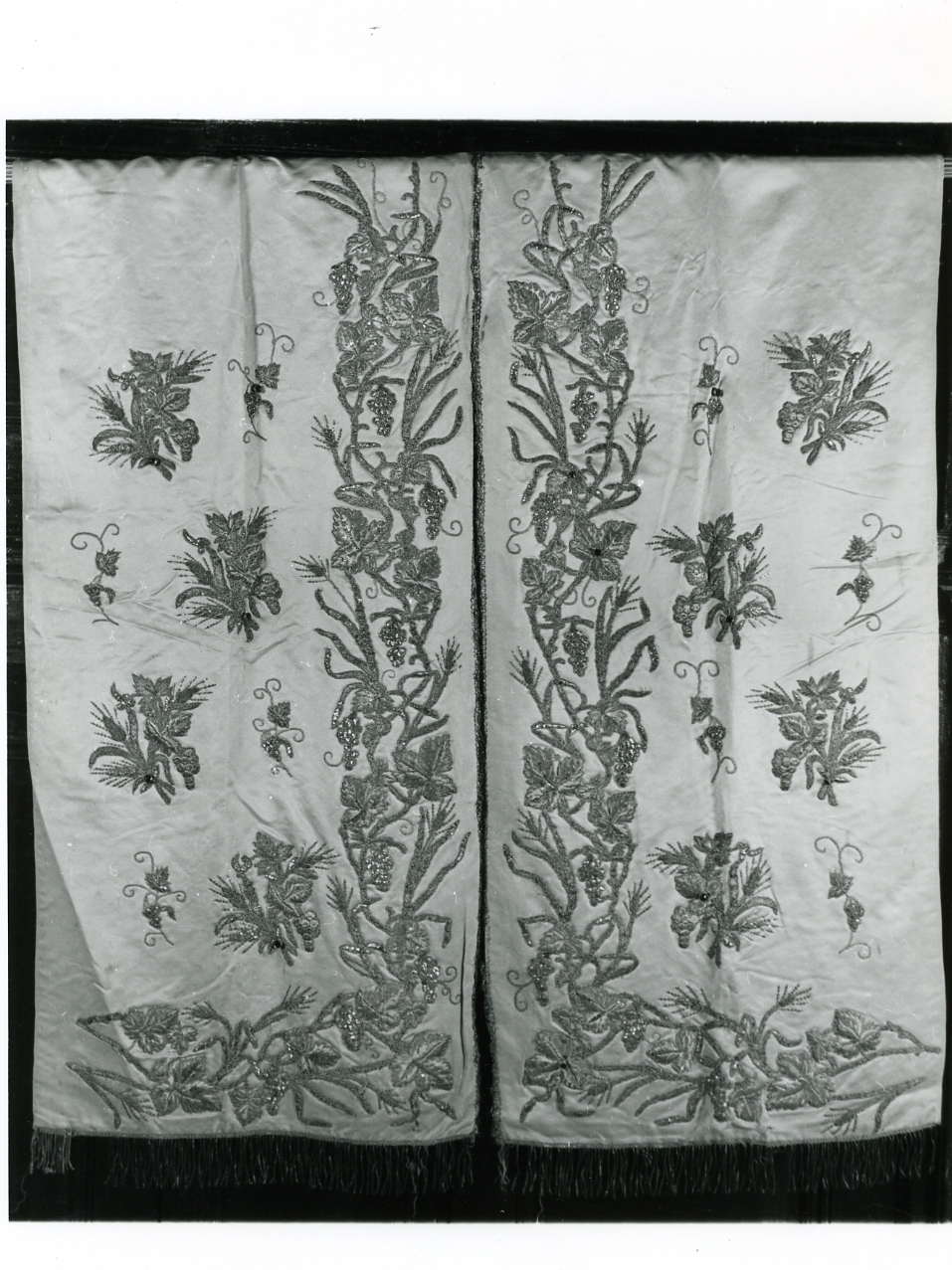 conopeo di tabernacolo - manifattura napoletana (inizio sec. XX)