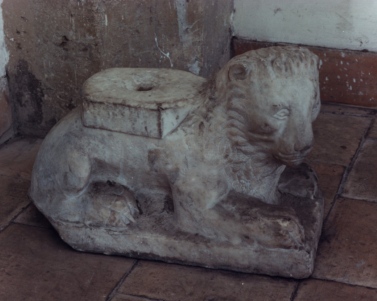 leone (scultura) - bottega napoletana (seconda metà sec. XIV)