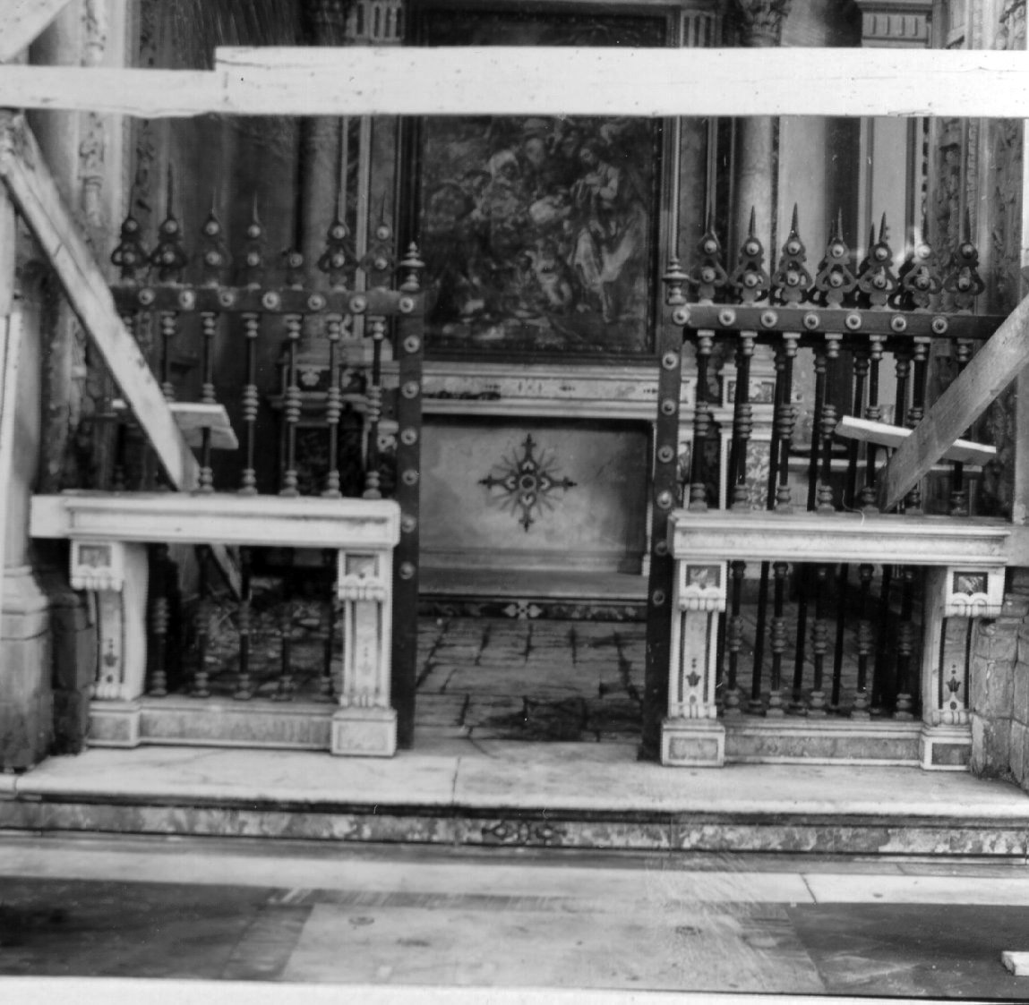 cancello di balaustrata, elemento d'insieme - bottega napoletana (sec. XVII)