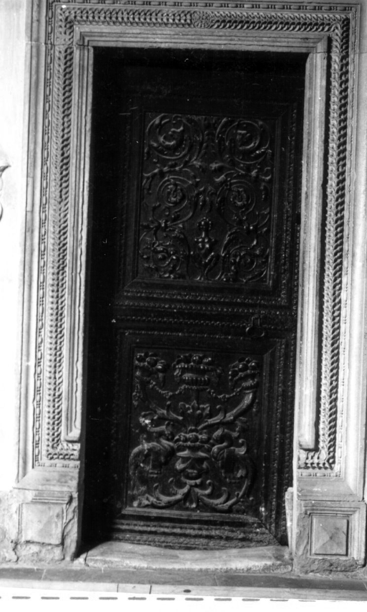 porta - bottega napoletana (metà sec. XVI)