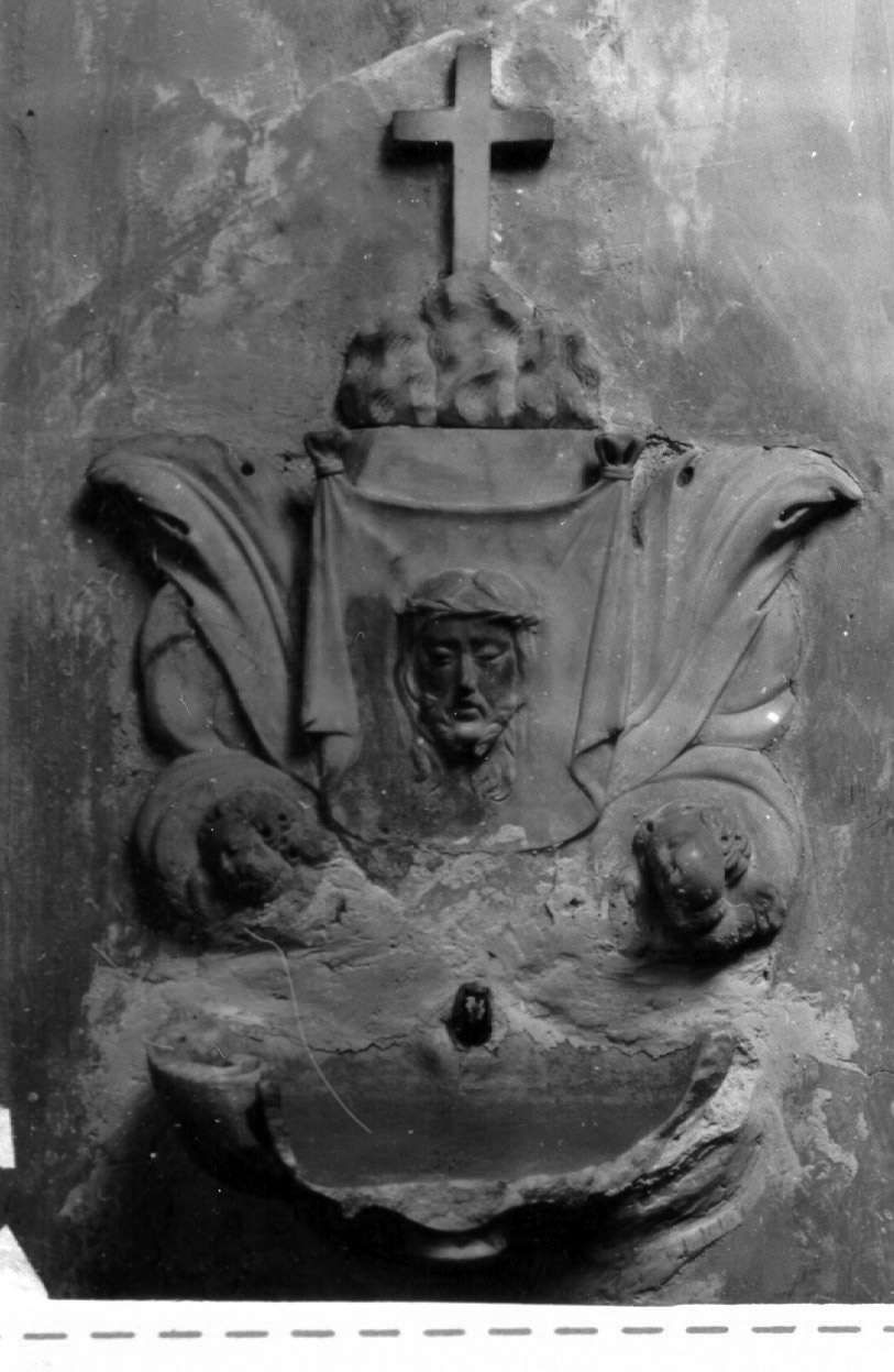 acquasantiera da parete - bottega napoletana (inizio sec. XVIII)