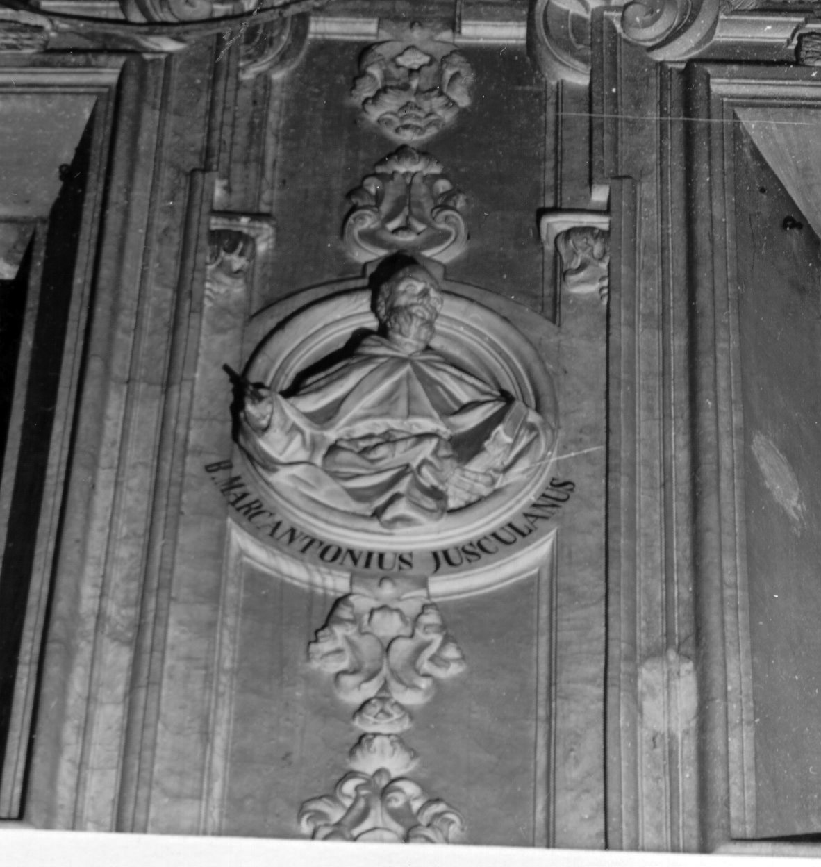 beato Marc'Antonio (rilievo, elemento d'insieme) di Vaccaro Domenico Antonio (cerchia) (fine sec. XVII)