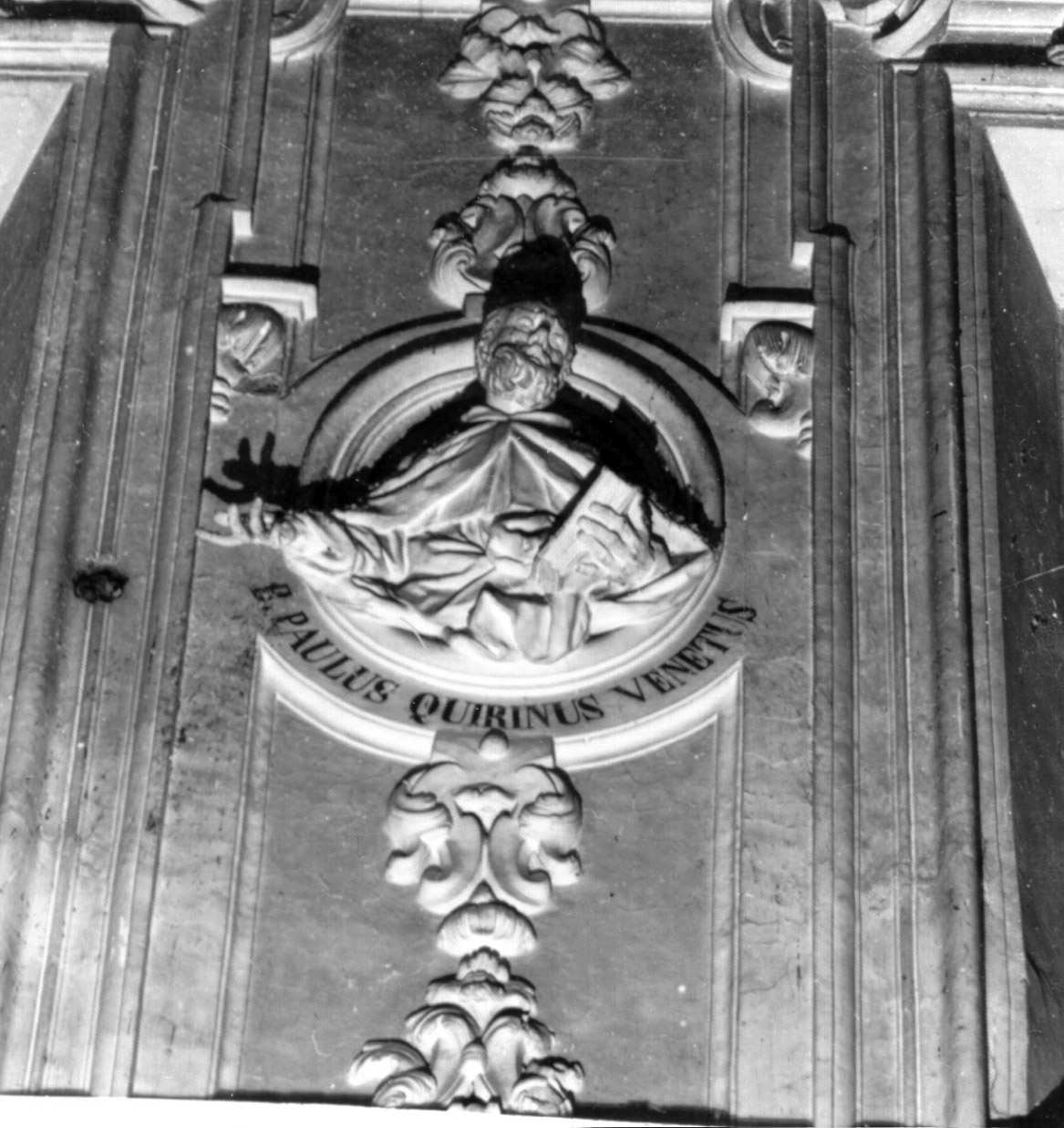 beato Paolo Quirino Veneto (rilievo, elemento d'insieme) di Vaccaro Domenico Antonio (cerchia) (fine sec. XVII)