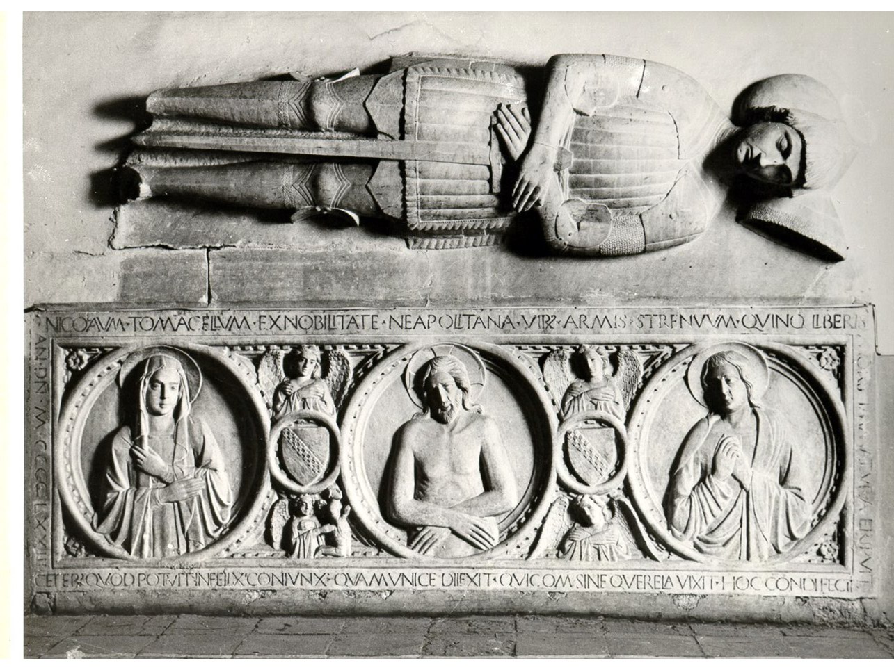 MONUMENTO SEPOLCRALE - AMBITO NAPOLETANO (TERZO QUARTO sec. XV)