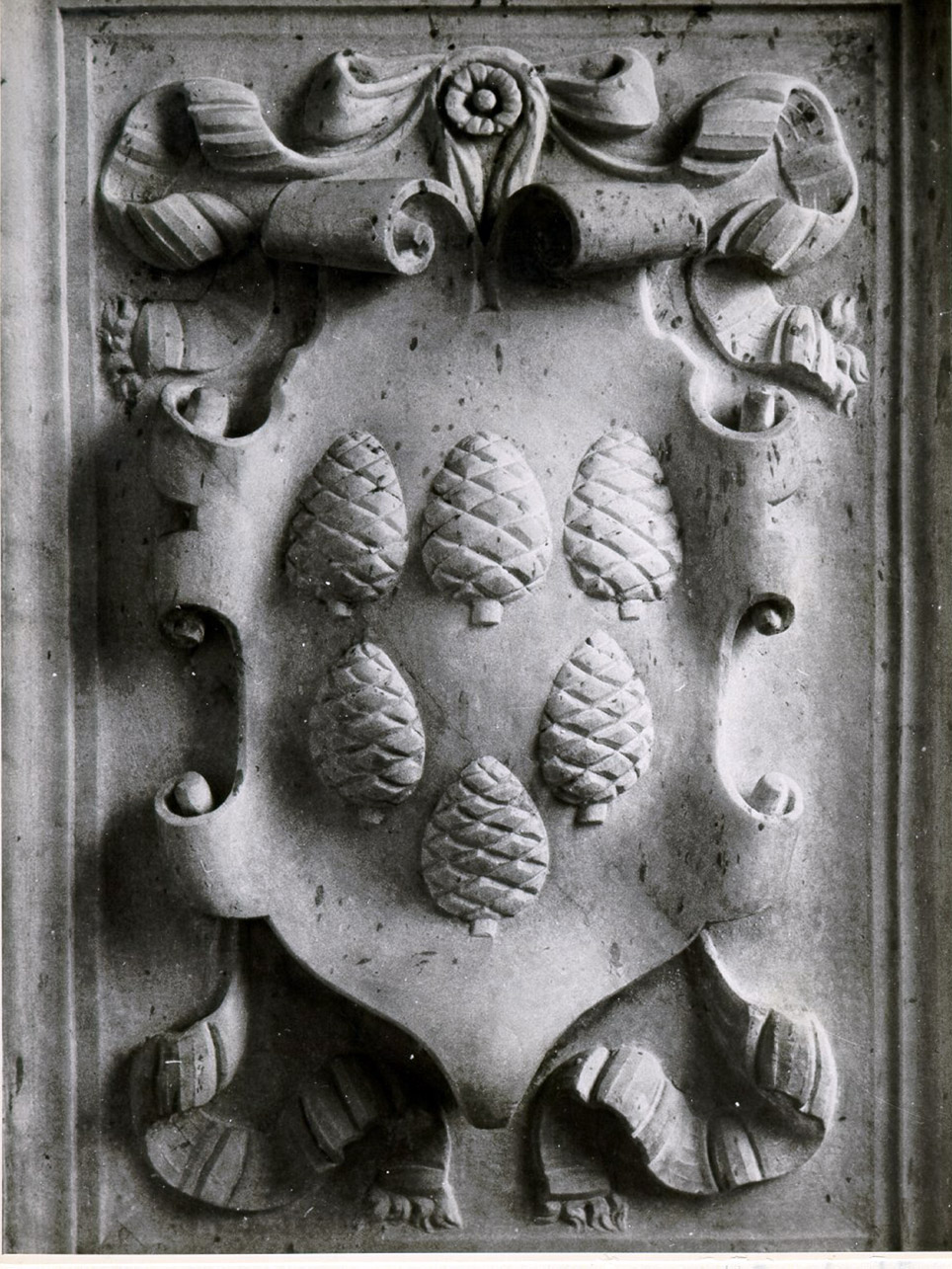 PORTALE A RILIEVO - BOTTEGA NAPOLETANA (Metà Sec. XVI)