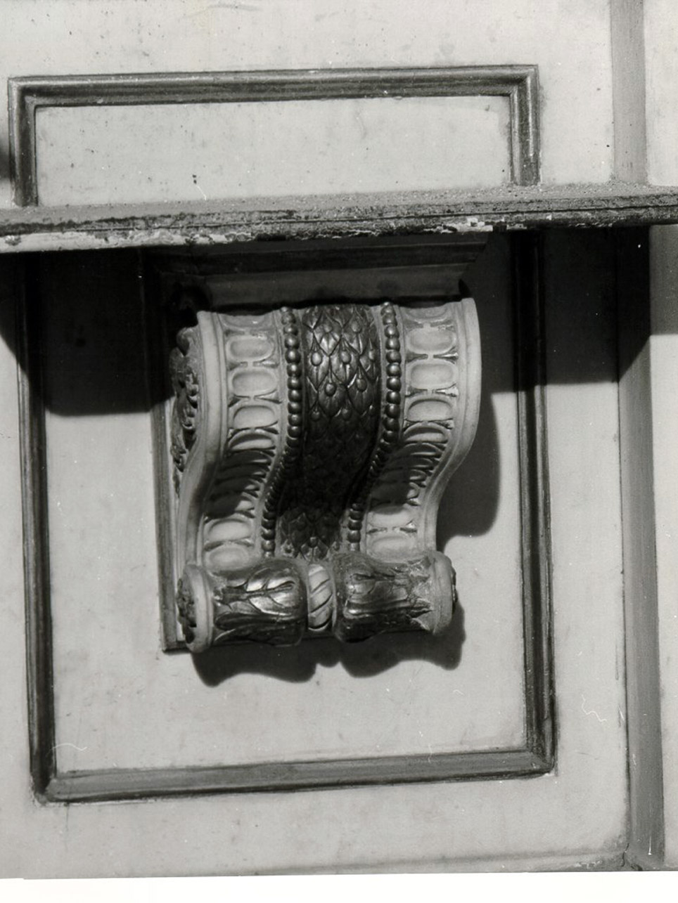 MENSOLA, ELEMENTO D'INSIEME - BOTTEGA NAPOLETANA (ULTIMO QUARTO sec. XVIII)