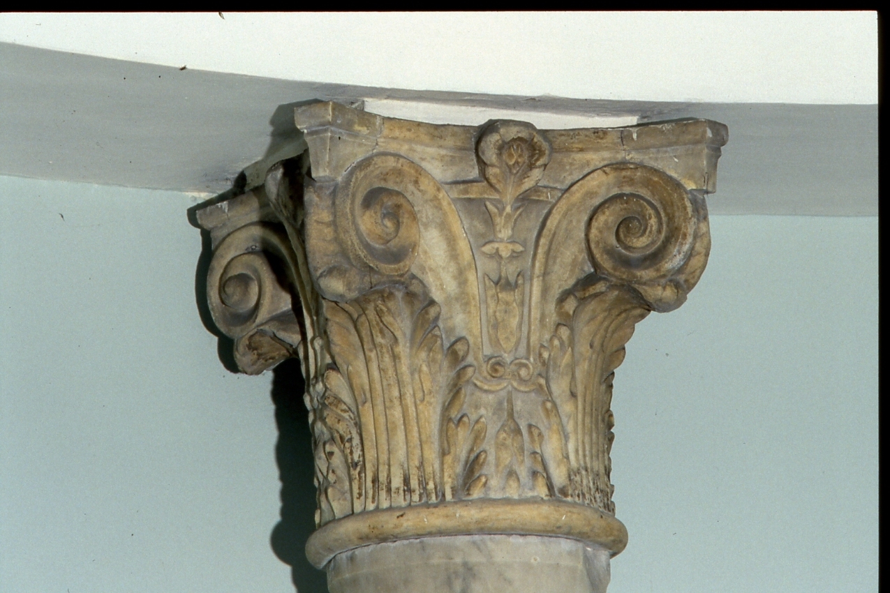 motivi decorativi vegetali (capitello) - bottega napoletana (fine sec. XV)