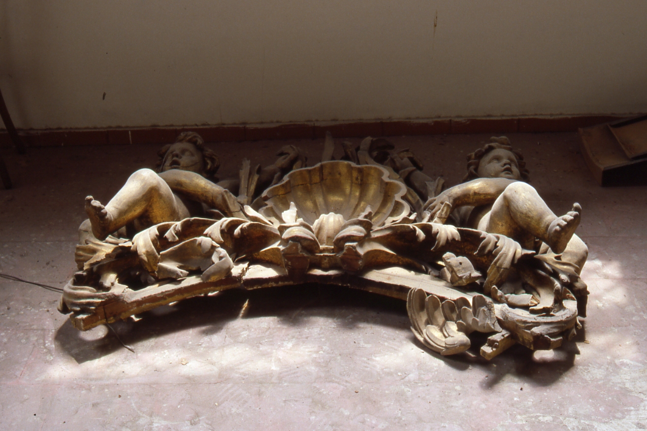 putti (gruppo scultoreo, frammento) di Bruno Filippo (bottega) (secc. XVII/ XVIII)