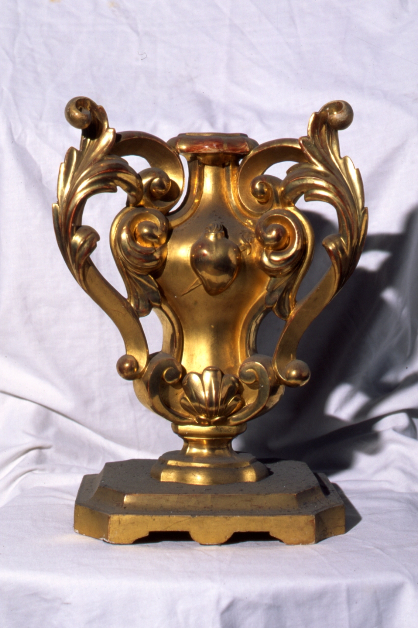 vaso d'altare con composizione floreale - bottega napoletana (prima metà sec. XIX)