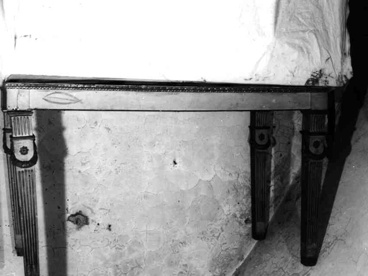 console - bottega napoletana (primo quarto sec. XIX)