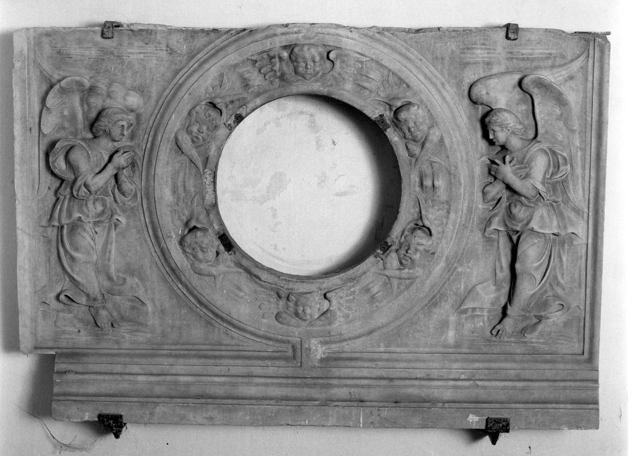 lastra, frammento - bottega dei Malvito (inizio sec. XVI)