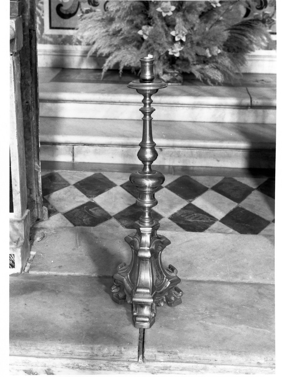 candelabro, serie - bottega campana (metà sec. XVIII)