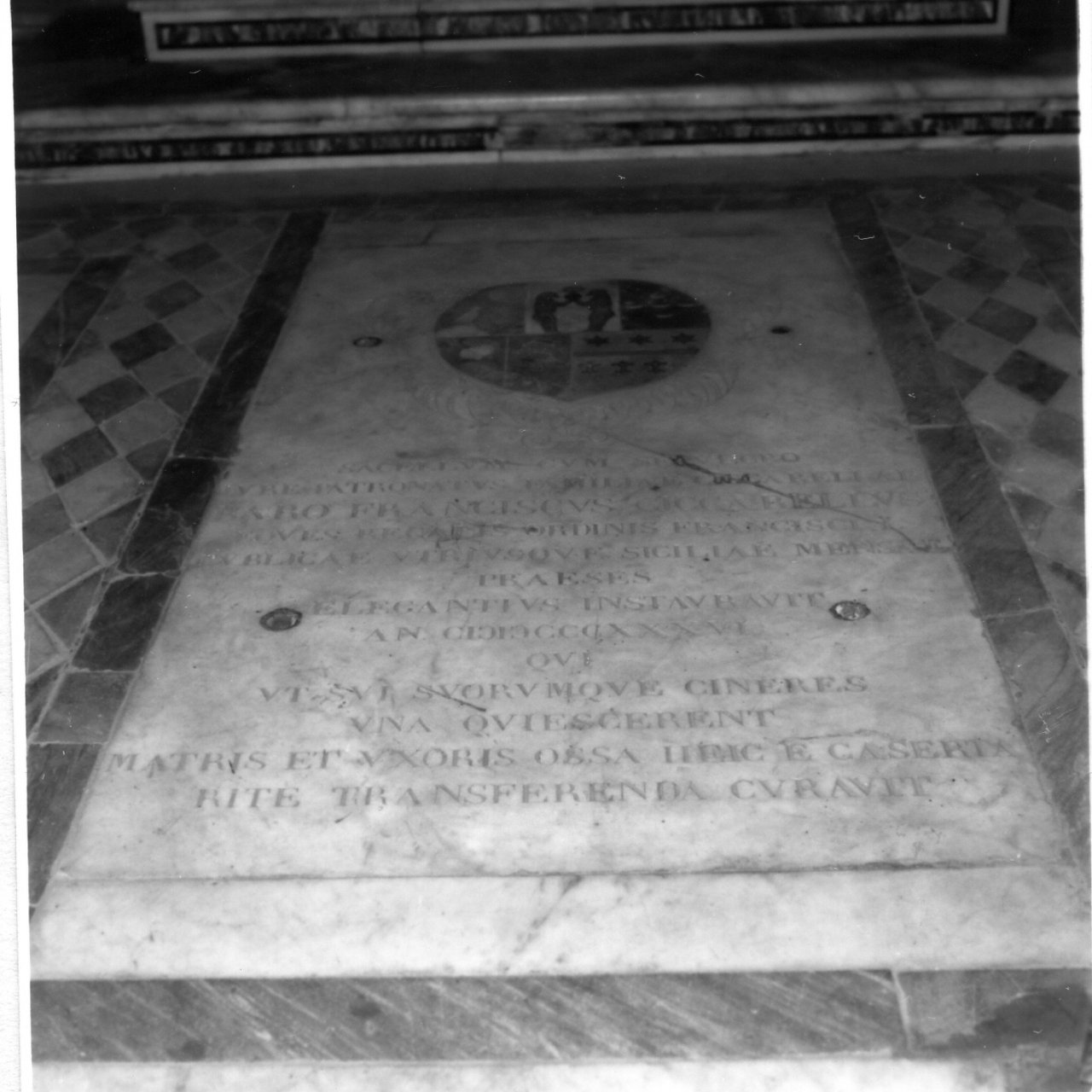 lapide tombale - bottega napoletana (sec. XIX)