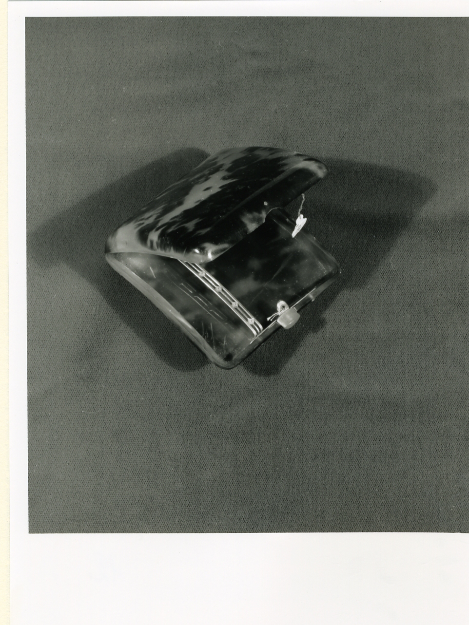 portasigarette - bottega napoletana (prima metà sec. XX)