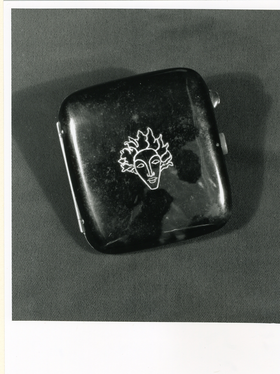 portasigarette - bottega napoletana (prima metà sec. XX)