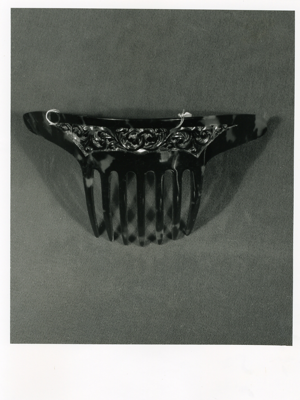 pettine - bottega napoletana (fine/inizio secc. XIX/ XX)