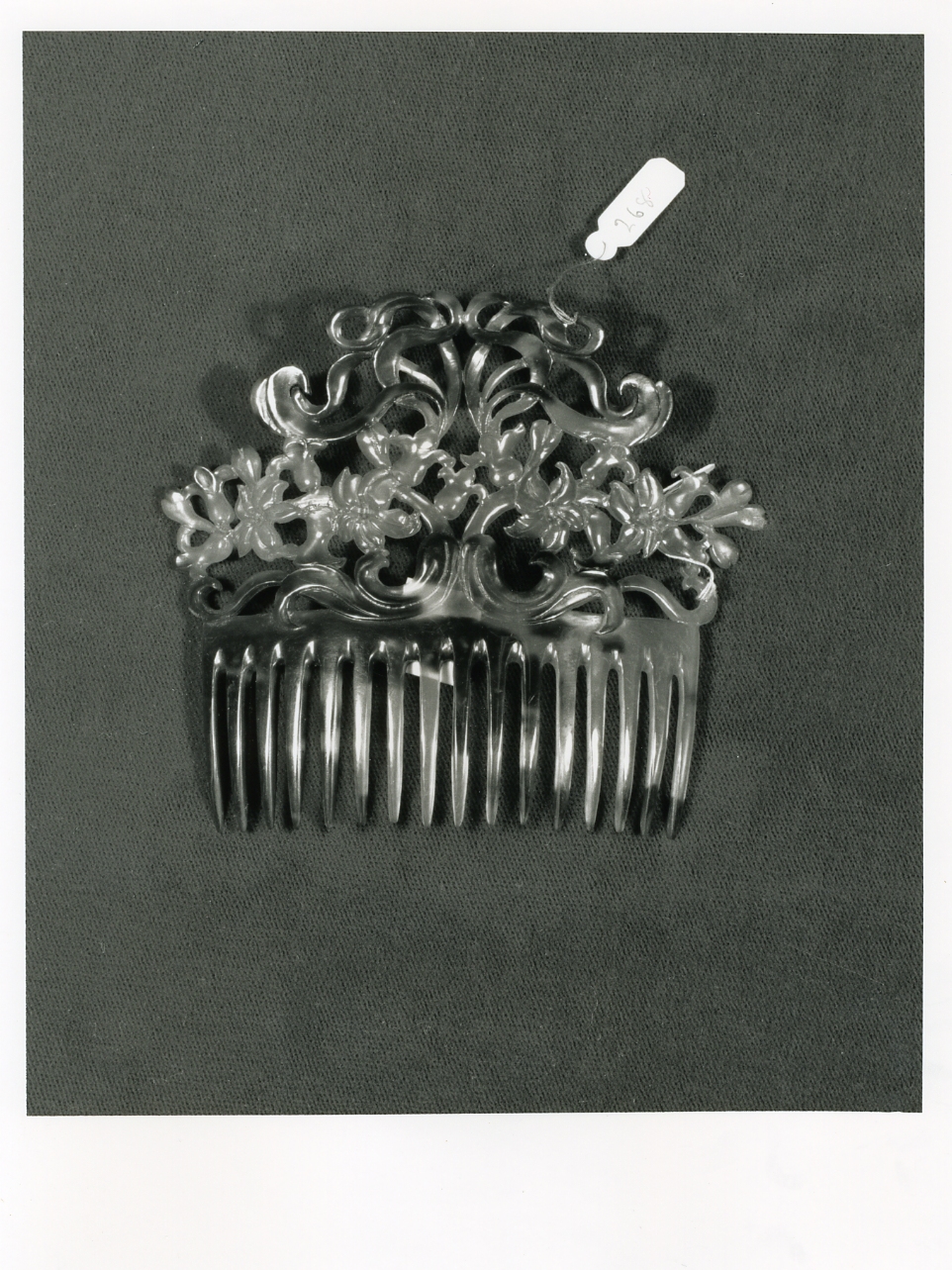 pettine - bottega napoletana (fine/inizio secc. XIX/ XX)