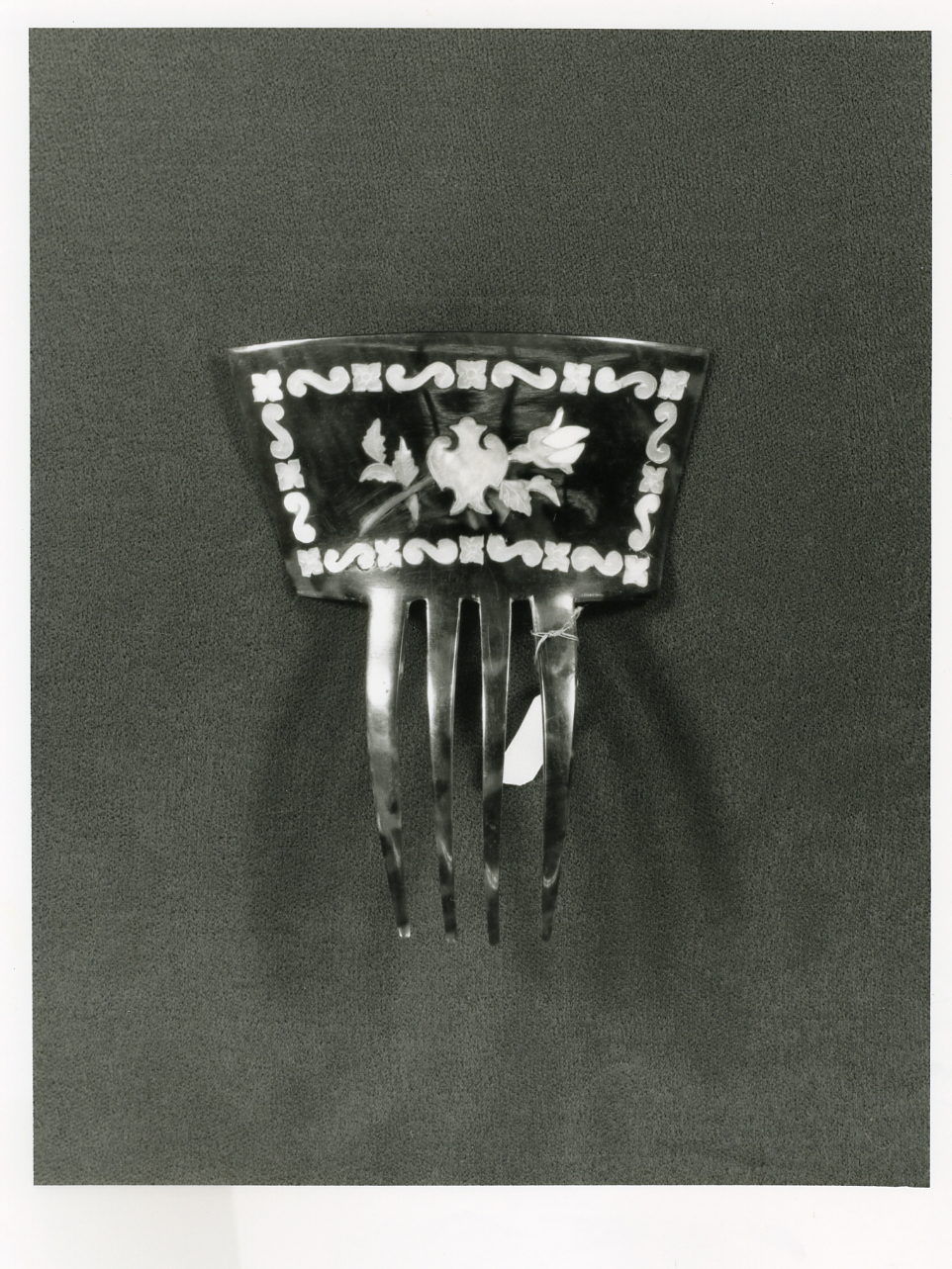 pettine - bottega napoletana (fine/inizio secc. XIX/ XX)