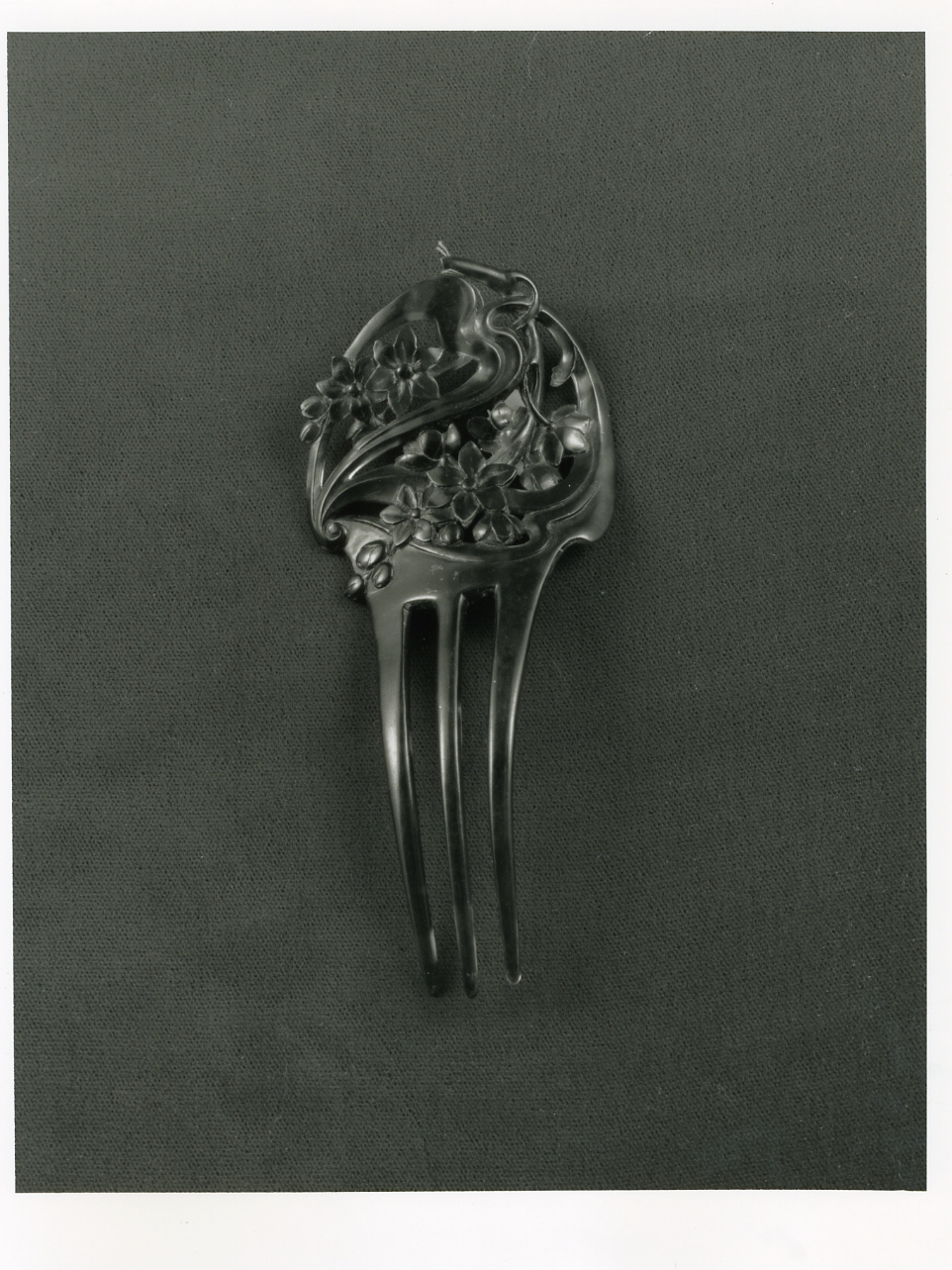 pettine - bottega napoletana (fine/inizio secc. XIX/ XX)